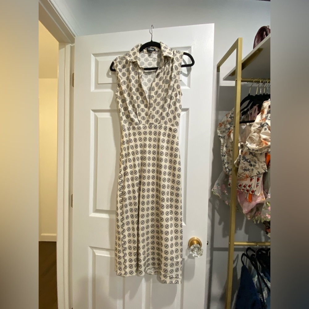 Express Cream Patterned Sleeveless Dress